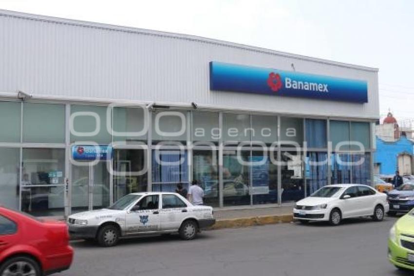 ASALTO BANAMEX . SANTA MARÍA