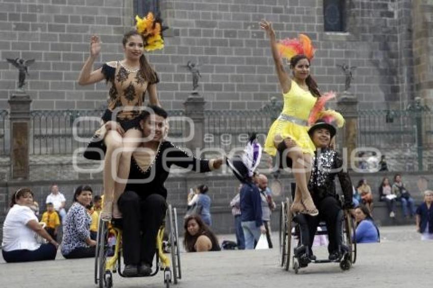 BAILARINES EN SILLA DE RUEDAS