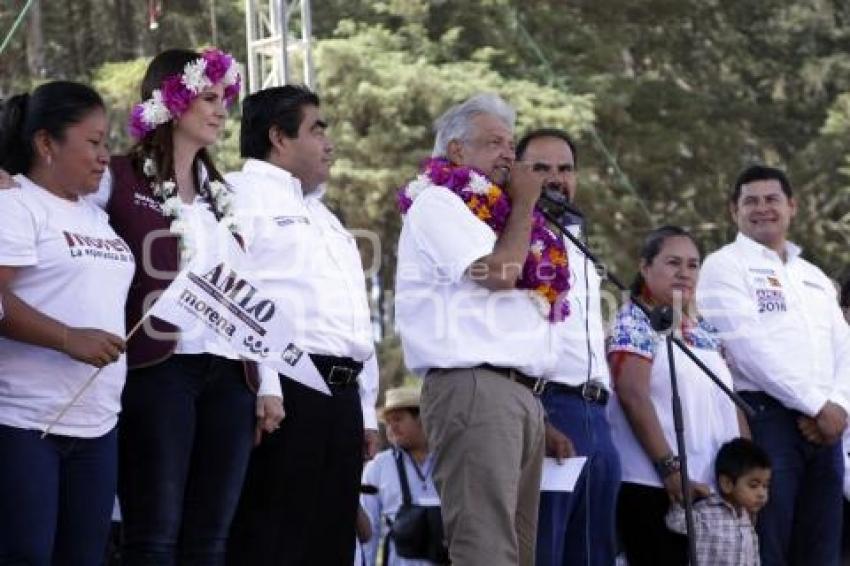 AMLO . ZACATLÁN