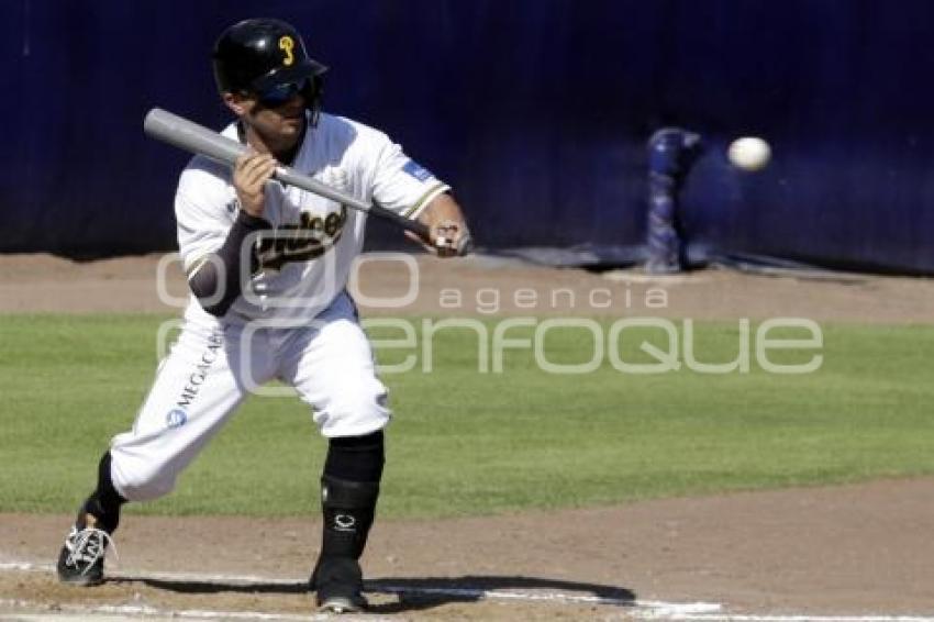 BÉISBOL . PERICOS VS GUERREROS