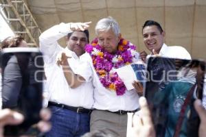 AMLO . ZACATLÁN