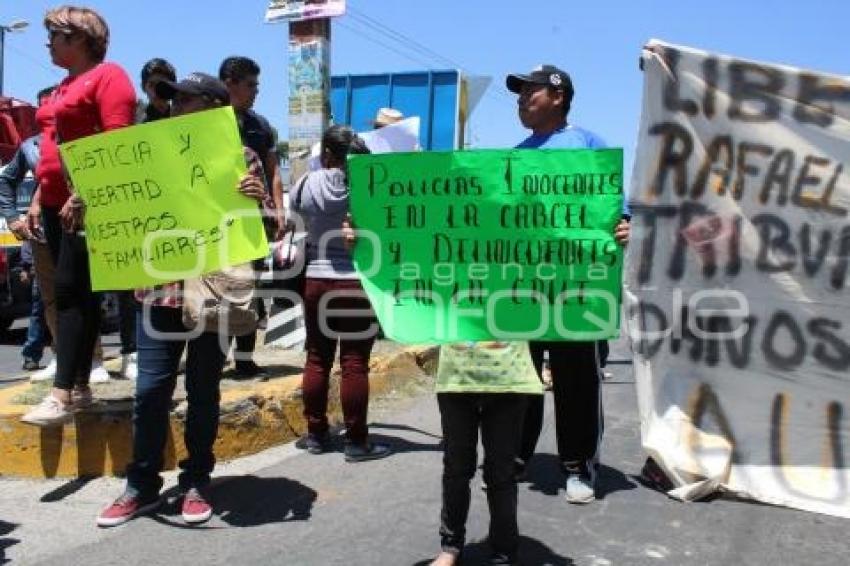 MANIFESTACIÓN FAMILIARES EX POLICÍAS