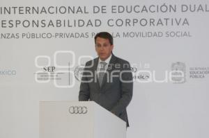 AUDI . EDUCACIÓN DUAL