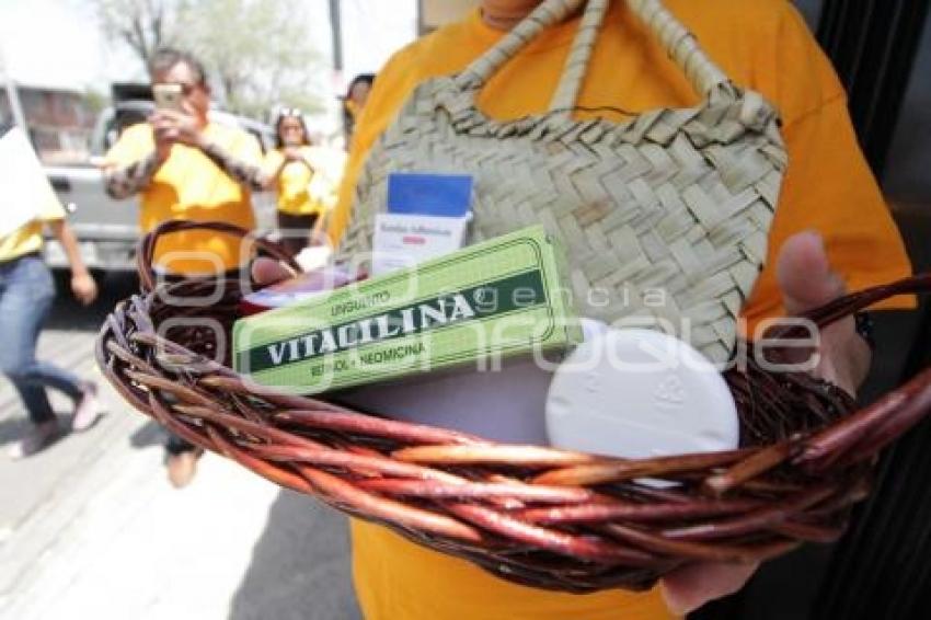 MUJERES PERREDISTAS . ENTREGA DE KIT