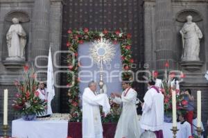 PROCESIÓN . CORPUS CHRISTI