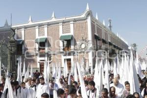 PROCESIÓN . CORPUS CHRISTI