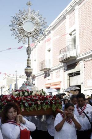 PROCESIÓN . CORPUS CHRISTI