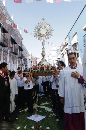 PROCESIÓN . CORPUS CHRISTI