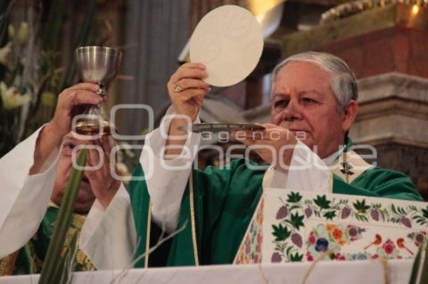 MISA DOMINICAL . CATEDRAL