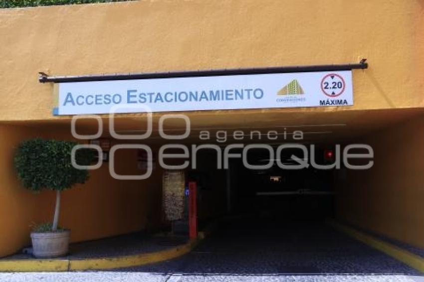 ESTACIONAMIENTOS