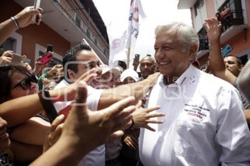 AMLO . TEZIUTLÁN