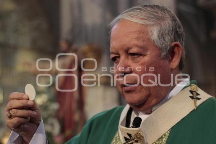 MISA DOMINICAL . CATEDRAL