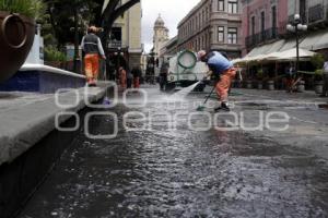 LIMPIEZA ZÓCALO