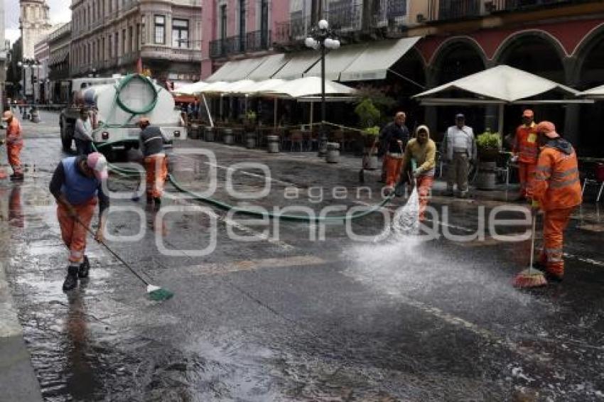 LIMPIEZA ZÓCALO