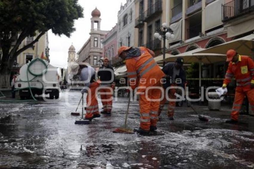 LIMPIEZA ZÓCALO