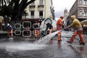 LIMPIEZA ZÓCALO