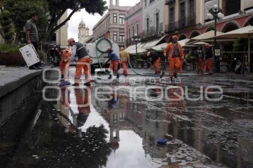 LIMPIEZA ZÓCALO