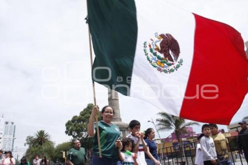 FESTEJO . MÉXICO VS COREA