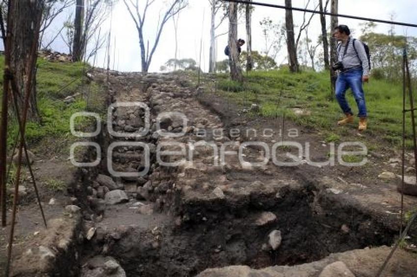 CERRO DE AMALUCAN . HALLAZGO