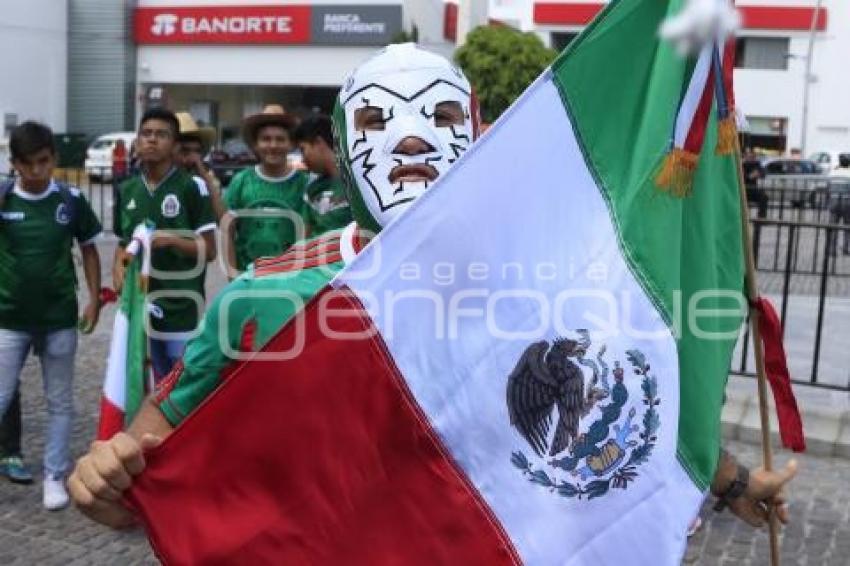 FESTEJO . MÉXICO VS SUECIA