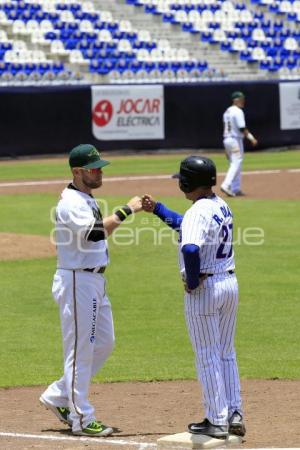 BÉISBOL . PERICOS VS LIBRES