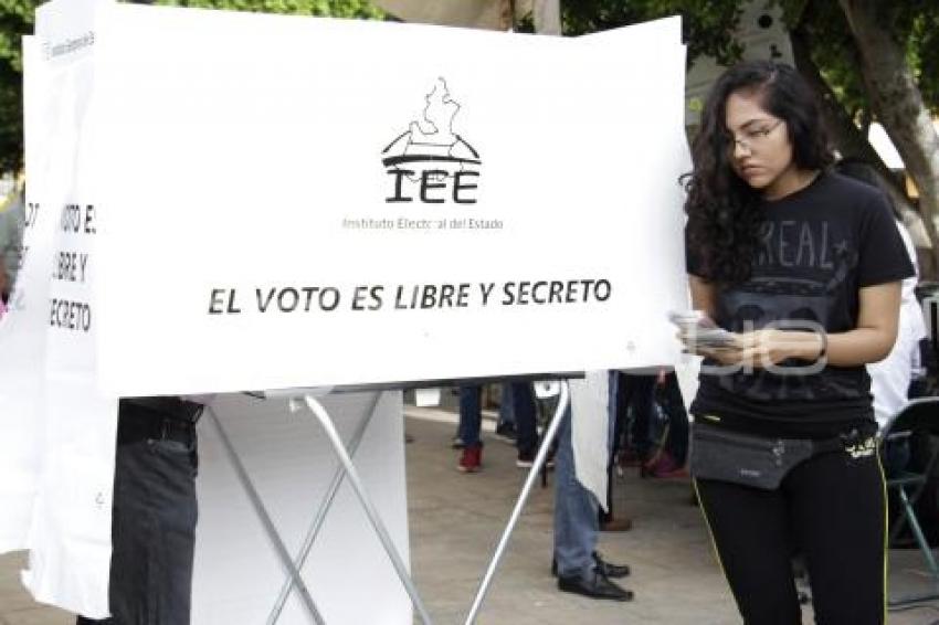 ELECCIONES . ACATLÁN