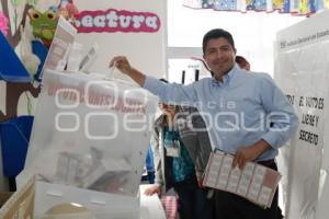 ELECCIONES . VOTO . EDUARDO RIVERA