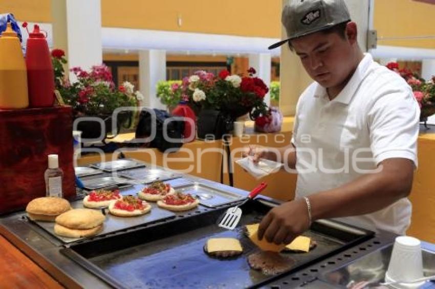 FERIA DE LA HAMBURGUESA