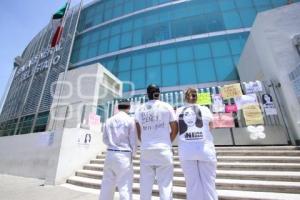 MANIFESTACIÓN ALUMNOS ENFERMERÍA