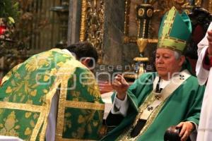 MISA DOMINICAL . CATEDRAL