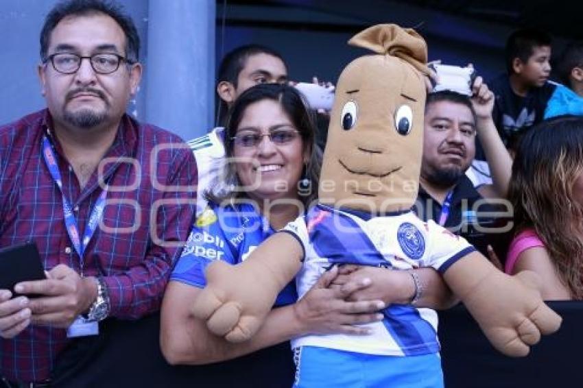 CLUB PUEBLA . PRESENTACIÓN UNIFORMES