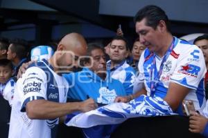 CLUB PUEBLA . PRESENTACIÓN UNIFORMES