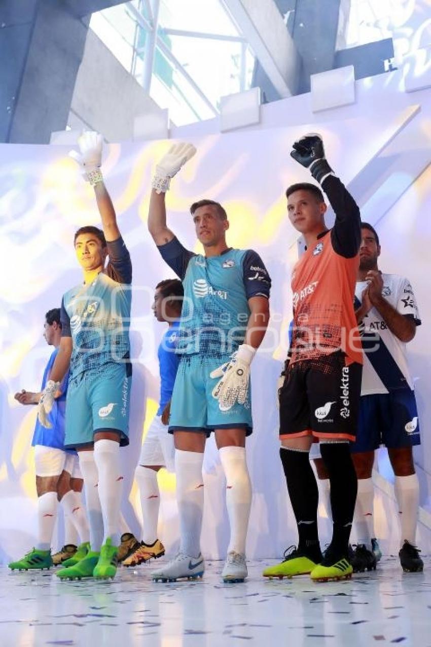 CLUB PUEBLA . PRESENTACIÓN UNIFORMES