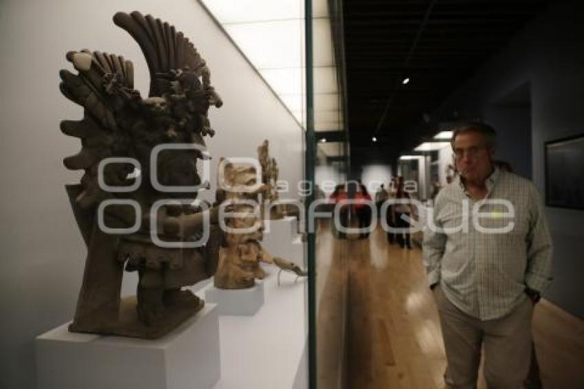 NOCHE DE MUSEOS
