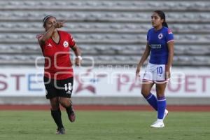 FUTBOL FEMENIL . LOBOS VS CRUZ AZUL