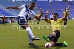 FÚTBOL . CLUB PUEBLA VS VENADOS