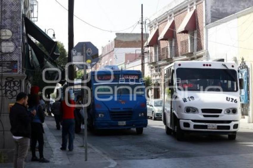 TRANSPORTE PÚBLICO . 11 ORIENTE - PONIENTE