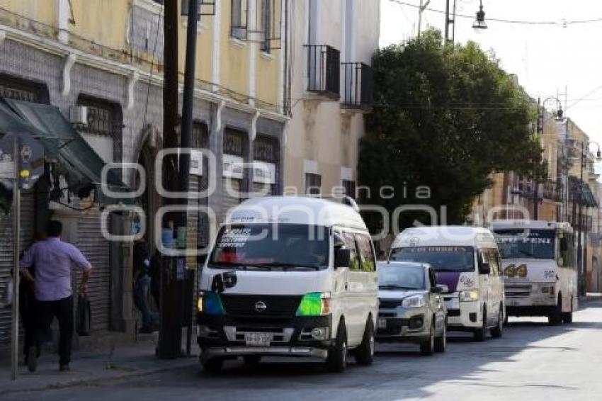 TRANSPORTE PÚBLICO . 11 ORIENTE - PONIENTE