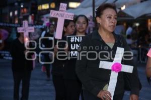 FEMINICIDIO . MARCHA SILENCIOSA