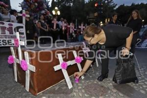 FEMINICIDIO . MARCHA SILENCIOSA