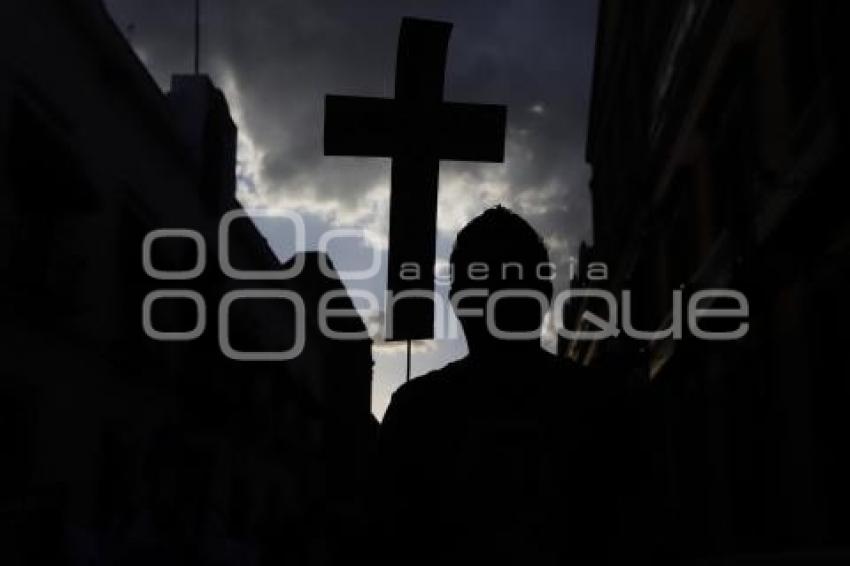 FEMINICIDIO . MARCHA SILENCIOSA