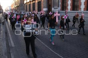 FEMINICIDIO . MARCHA SILENCIOSA