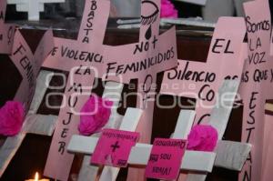 FEMINICIDIO . MARCHA SILENCIOSA