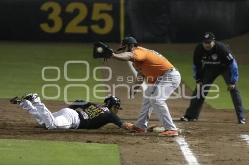BÉISBOL . PERICOS VS LEONES