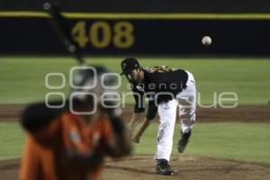 BÉISBOL . PERICOS VS LEONES
