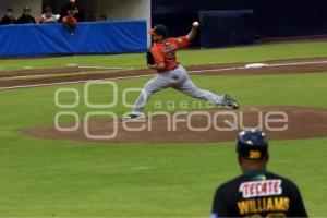 BÉISBOL . PERICOS VS LEONES