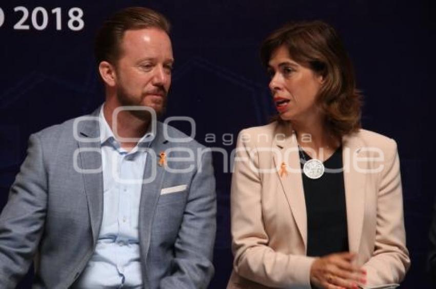 EXPOSICIÓN ACOSO SEXUAL E INDIGNACIÓN