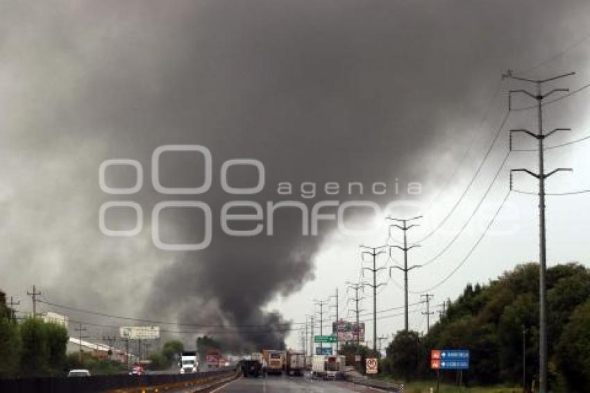 BLOQUEO AUTOPISTA