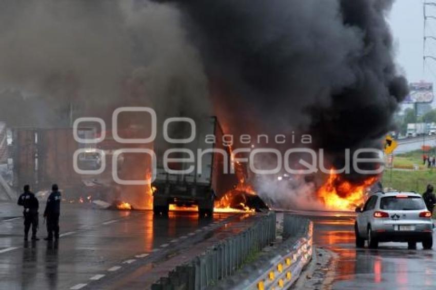 BLOQUEO AUTOPISTA