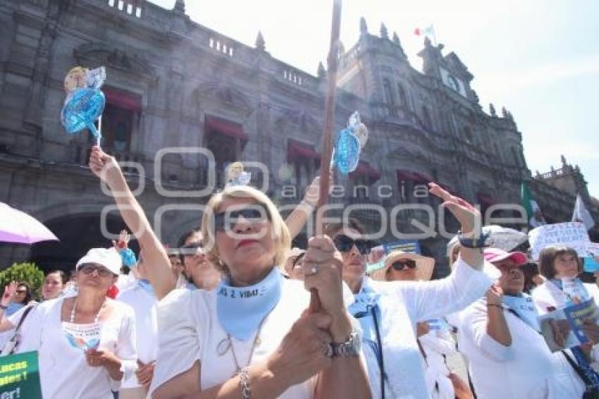 MARCHA .  DEFENDAMOS LA VIDA